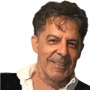 Enseignant expérimenté et qualifié : titulaire d’un CAPES de français  et d’un Master de français langue étrangère.
